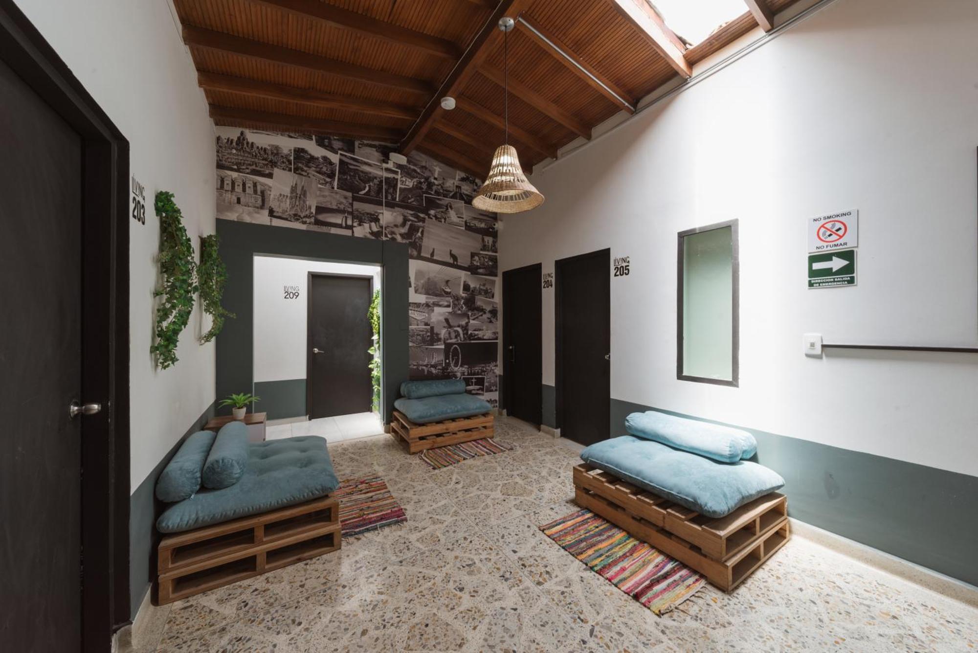 Living Hotel ميديلين المظهر الخارجي الصورة