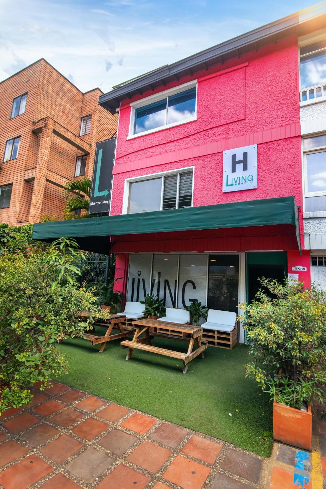 Living Hotel ميديلين المظهر الخارجي الصورة