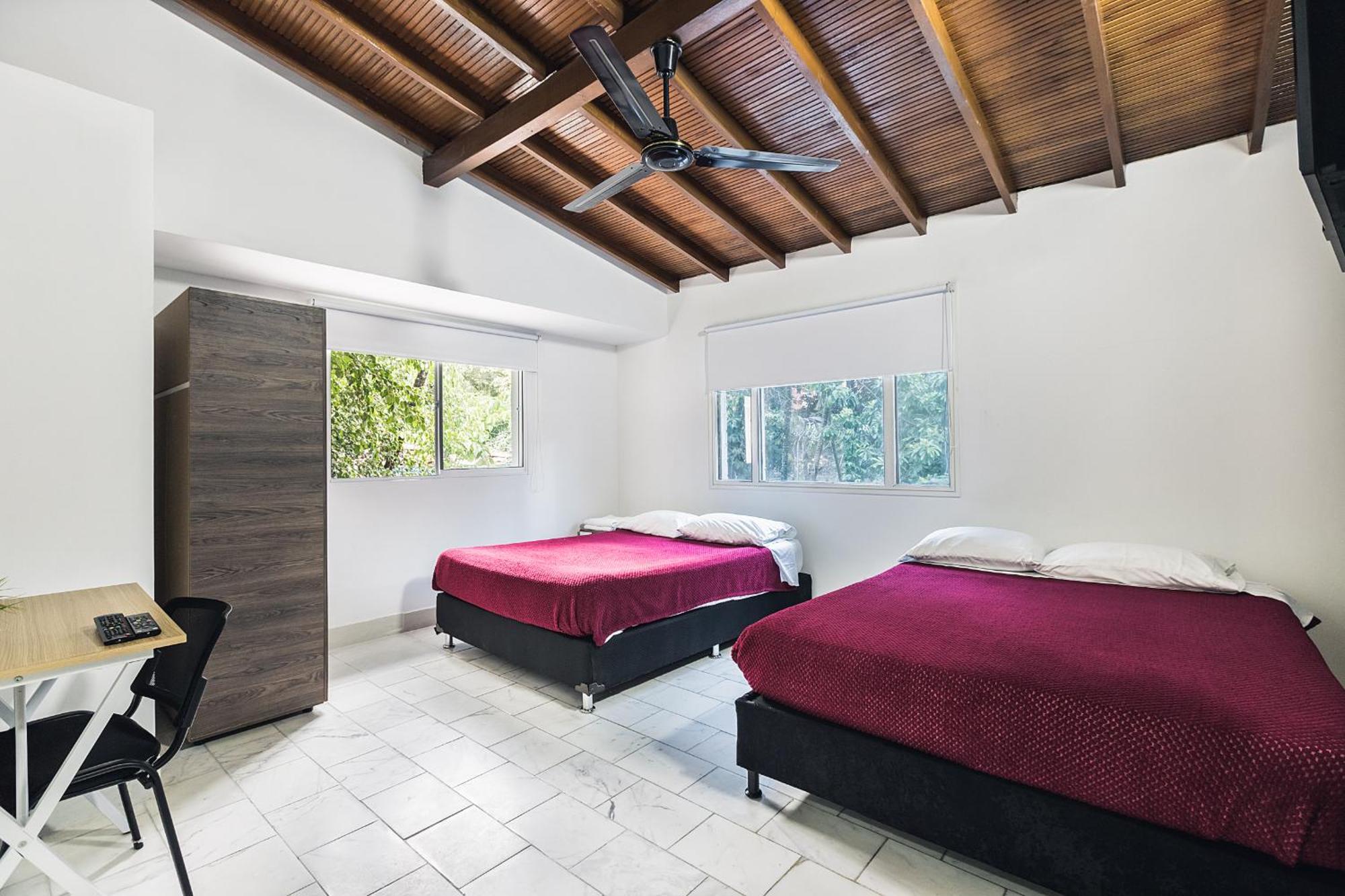 Living Hotel ميديلين المظهر الخارجي الصورة